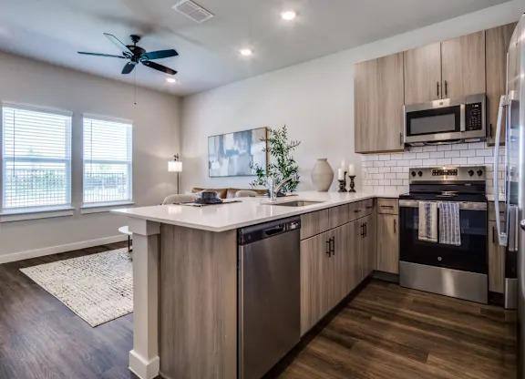 Apartment for rent at 1127 Eloise Dr, Fort Worth, TX 76134