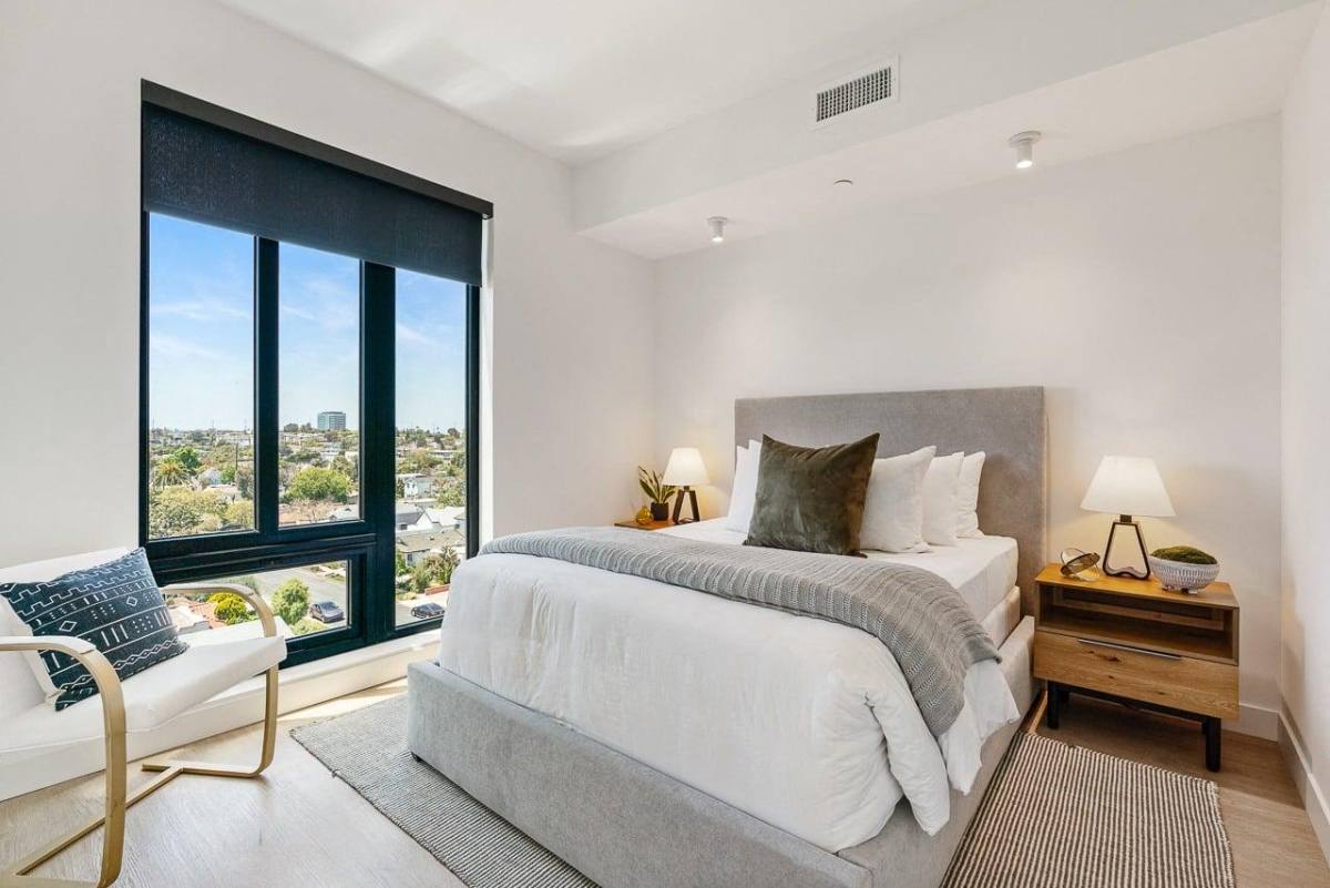 House for rent at 10700 Tabor St, Los Angeles, CA 90034