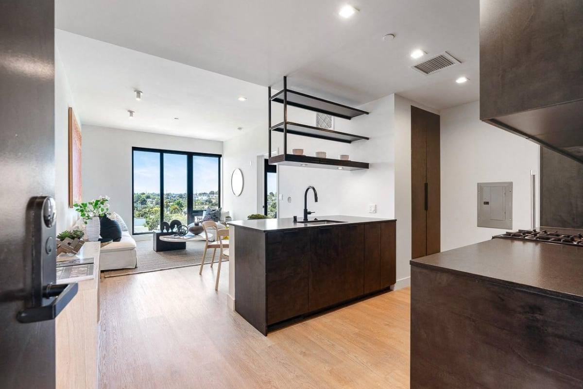 House for rent at 10700 Tabor St, Los Angeles, CA 90034