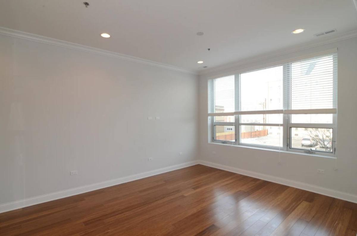 Apartment for rent at 1609 W Warren Blvd, Chicago, IL 60612