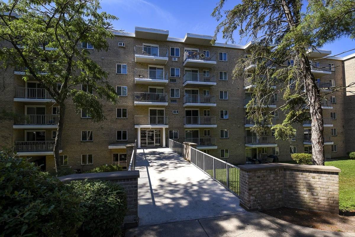 Apartment for rent at The Lafayette at Valley Forge, 1101 Penn Circle, King of Prussia, PA 19406