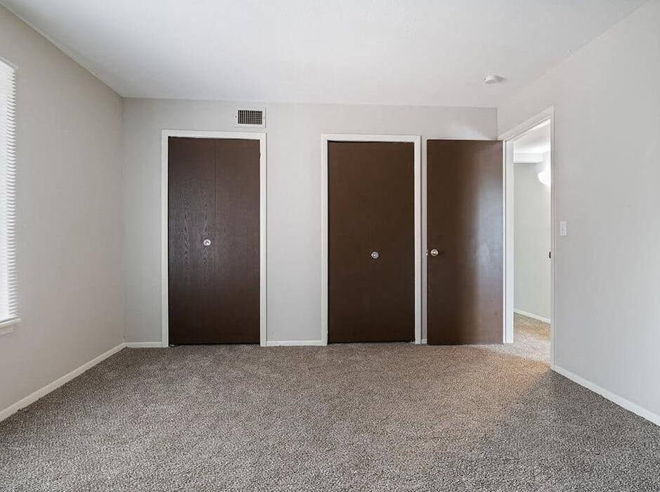 Apartment for rent at Hunter's Ridge, 3406 Gibraltar Heights Dr, Toledo, OH 43609
