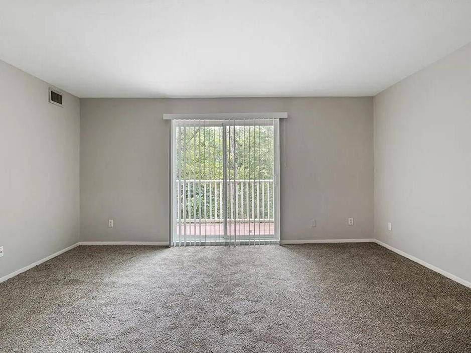 Apartment for rent at Hunter's Ridge, 3406 Gibraltar Heights Dr, Toledo, OH 43609