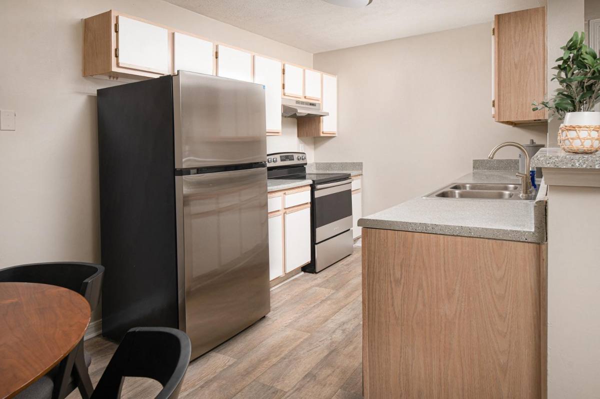 Apartment for rent at Summer Park, 2010 Chadwick Dr, Jackson, MS 39204