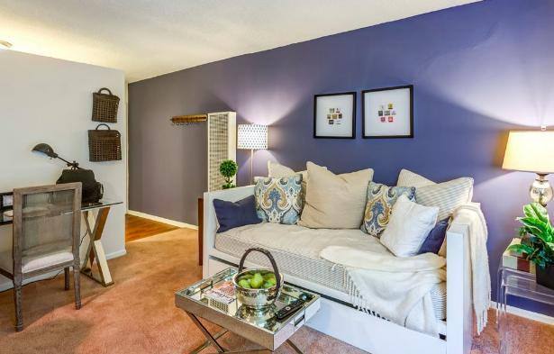 Apartment for rent at Villa Vicente, 5351 San Vicente Blvd, Los Angeles, CA 90019