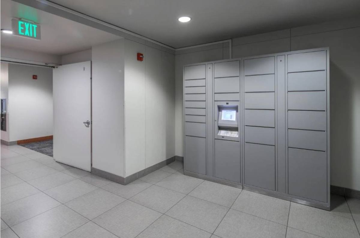 Apartment for rent at Hawthorne Belmont, 2121 SE Belmont Ave, Portland, OR 97214