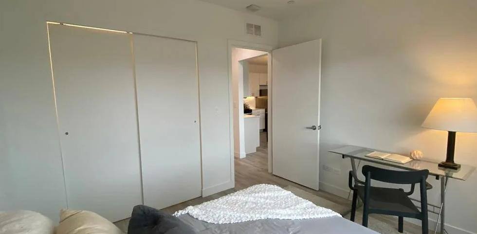 Apartment for rent at Hayts, 546 Green Bay Rd, Highwood, IL 60040