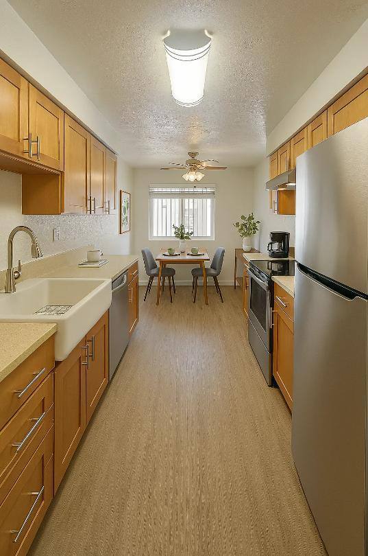 Apartment for rent at 803 Weeks Dr NE, Salem, OR 97303