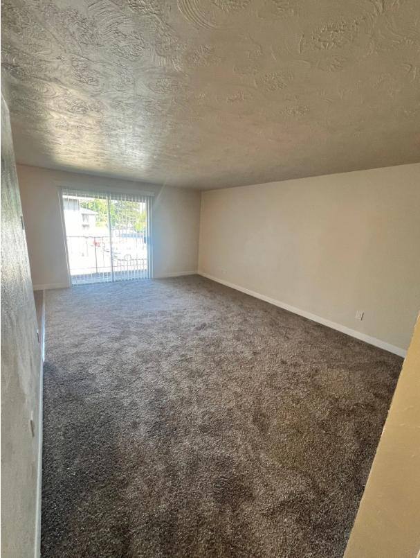 Apartment for rent at 803 Weeks Dr NE, Salem, OR 97303