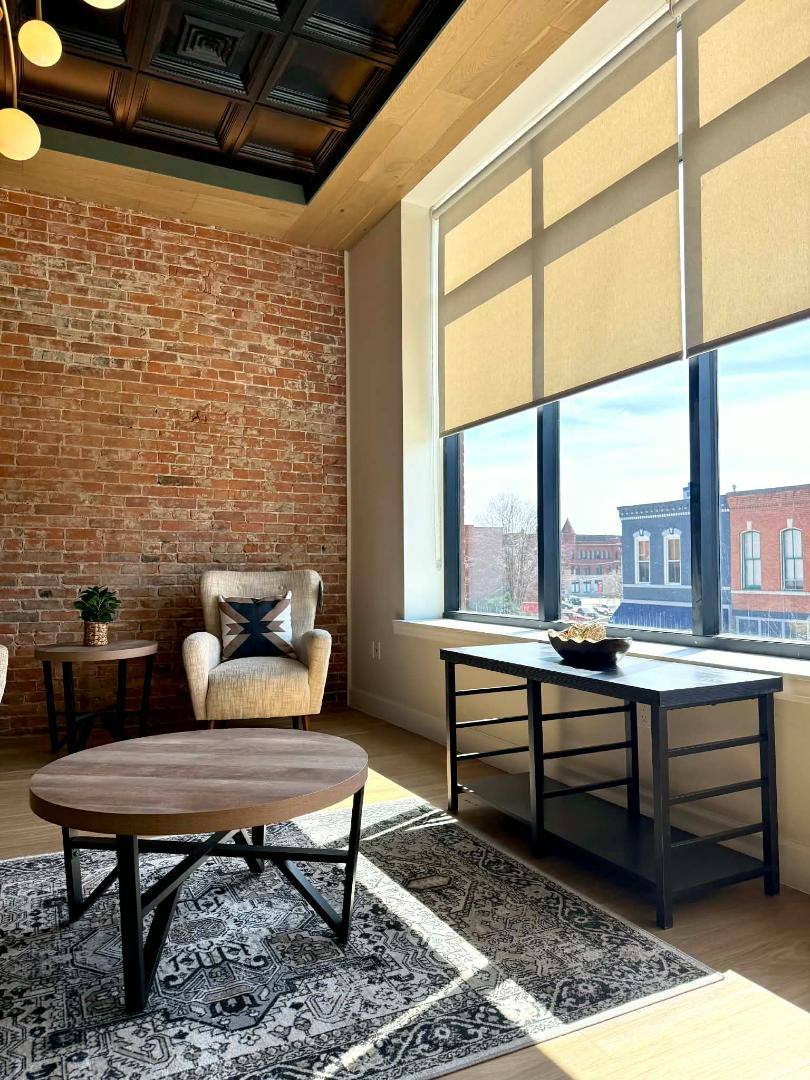 Apartment for rent at 309 N 6th St #201, Burlington, IA 52601