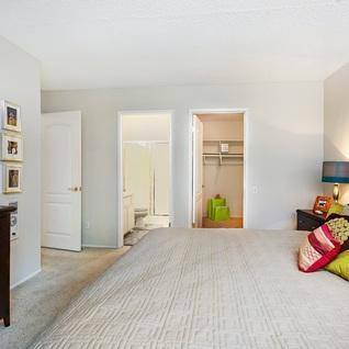 Apartment for rent at South Coast Racquet Club Apartment Homes, 1101 W Stevens Ave, Santa Ana, CA 92707