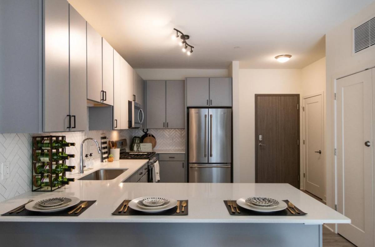Apartment for rent at 207 S Maple St, Mount Prospect, IL 60056