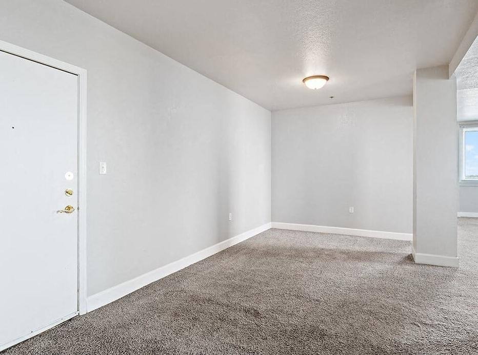 Apartment for rent at The Commodore Perry, 505 Jefferson Ave, Toledo, OH 43604