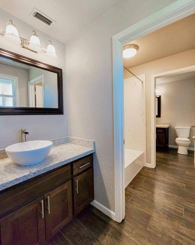 Apartment for rent at Lake Forest, 3025 Village Center Dr, El Dorado Hills, CA 95762