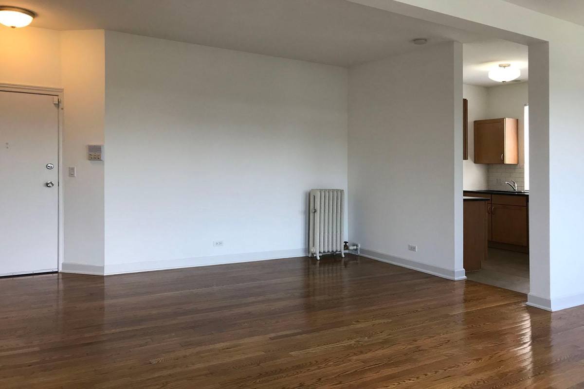 Apartment for rent at 5326 S Greenwood Ave, Chicago, IL 60615