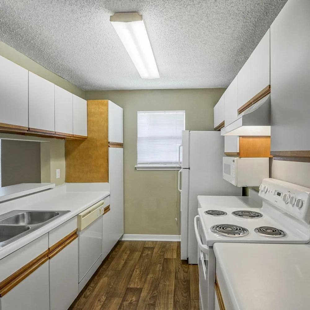 Apartment for rent at 190 Gateway Dr, Biloxi, MS 39531