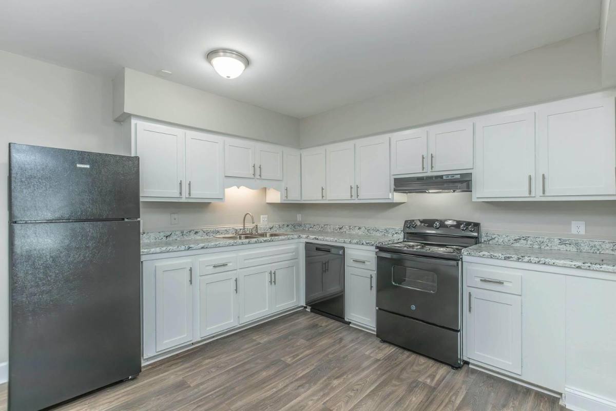 Apartment for rent at 3896 Riverside Dr, Macon, GA 31210