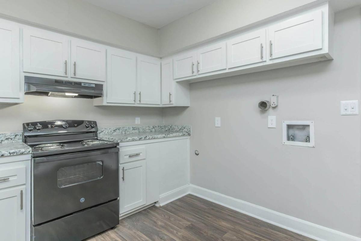 Apartment for rent at 3896 Riverside Dr, Macon, GA 31210