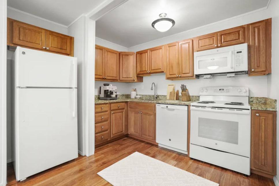 Apartment for rent at Taunton Gardens, 26 Winslow Dr, Taunton, MA 02780