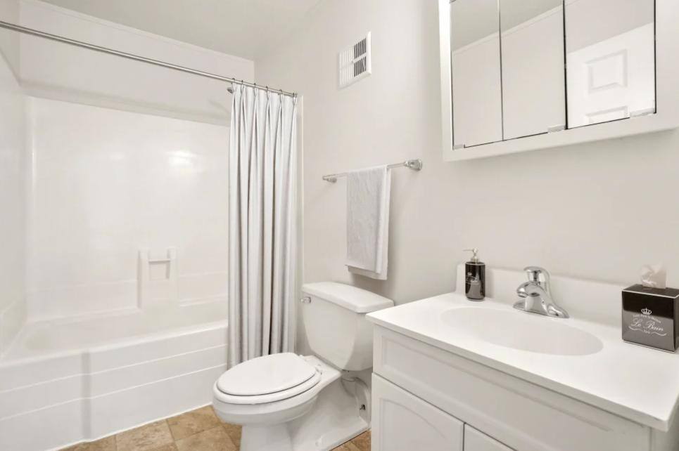 Apartment for rent at Taunton Gardens, 26 Winslow Dr, Taunton, MA 02780