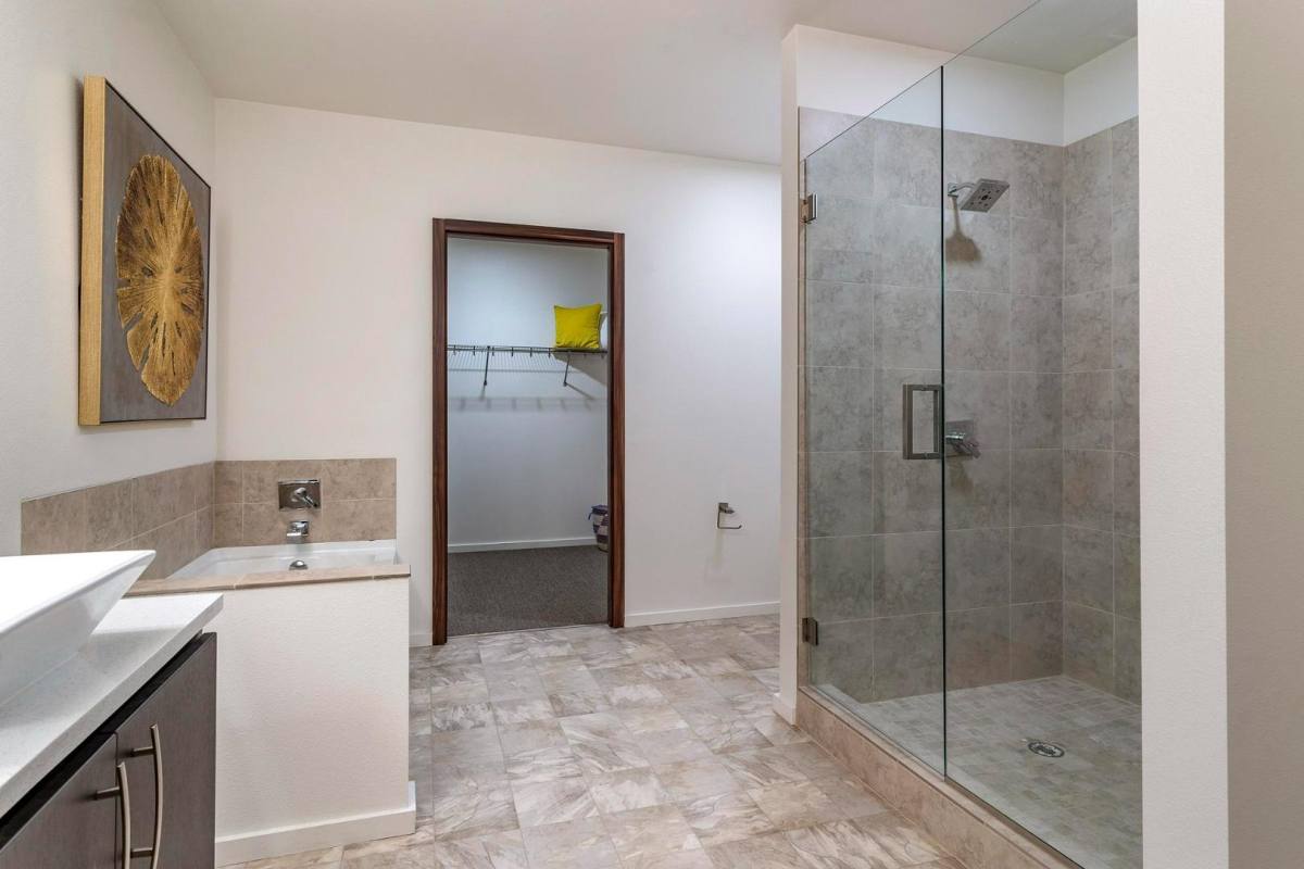 Apartment for rent at 11505 NE Yacht Harbor Dr, Portland, OR 97217