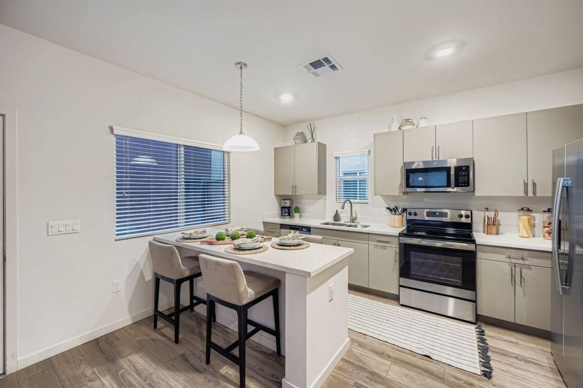 Apartment for rent at 2805 S Park Ave, Tucson, AZ 85713