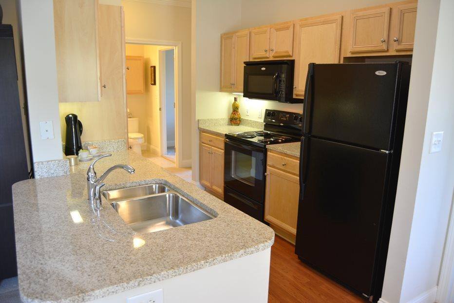 Apartment for rent at 1 Technology Dr, North Chelmsford, MA 01863
