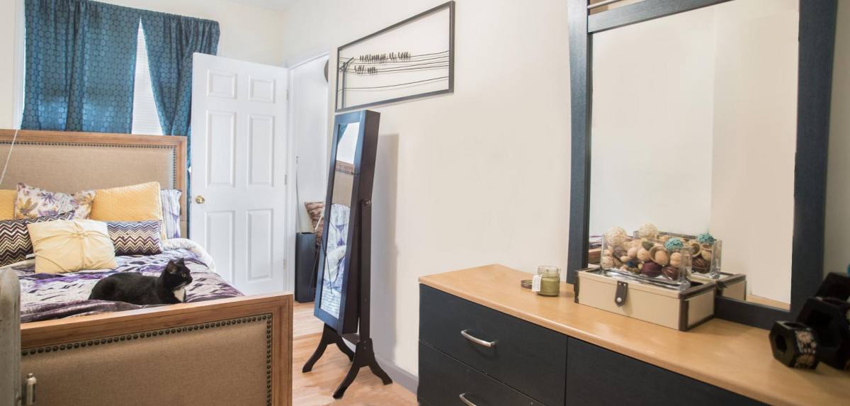 Apartment for rent at 910 W Dakin St, Chicago, IL 60613