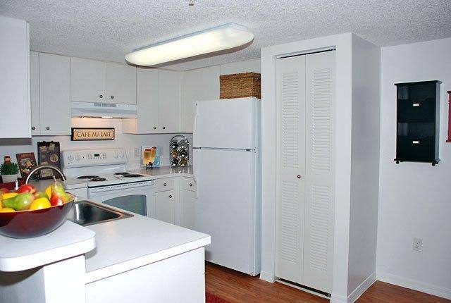 Apartment for rent at Forest Park, 2829 S Oakland Forest Dr, Fort Lauderdale, FL 33309