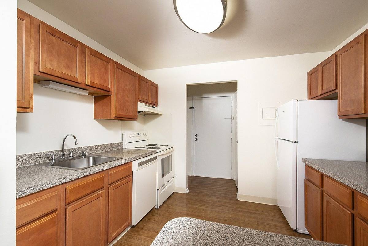 Apartment for rent at Linden Green Condos, 5501 Limeric Circle, Wilmington, DE 19808