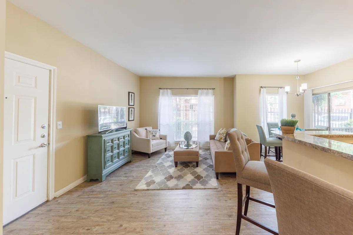 Apartment for rent at 2620 Lejuene Dr, Biloxi, MS 39531