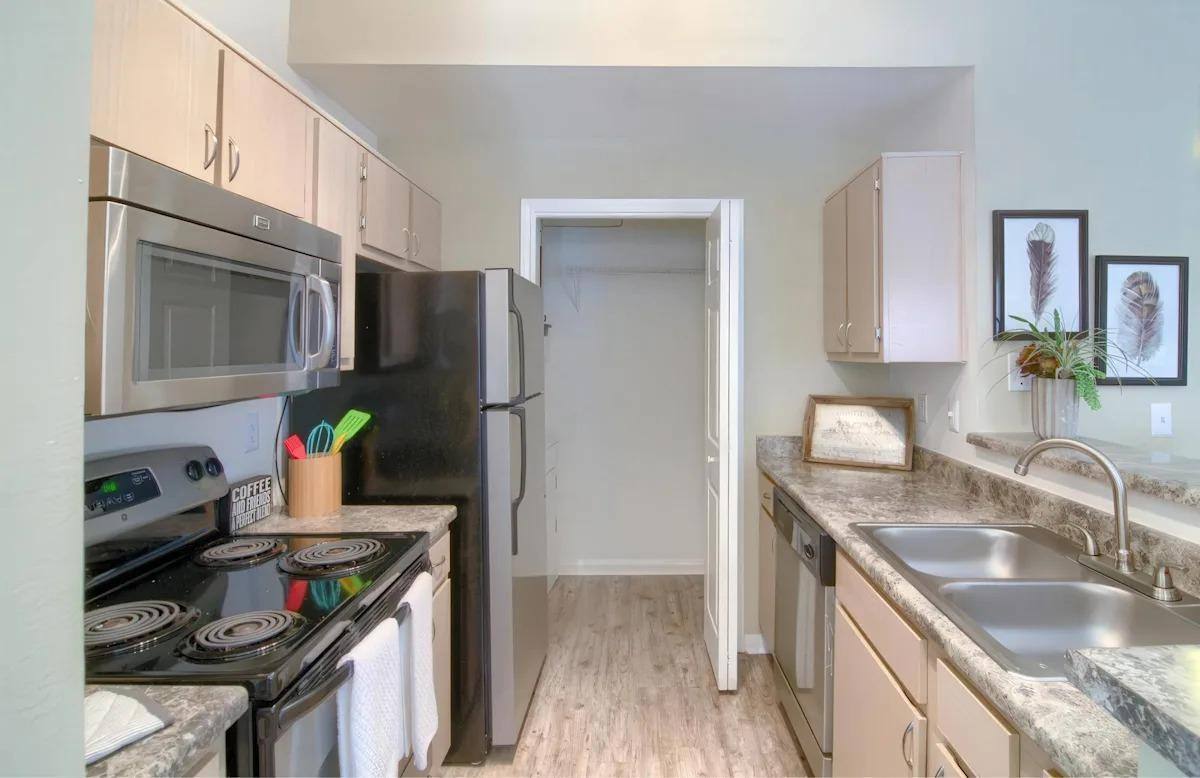 Apartment for rent at 2620 Lejuene Dr, Biloxi, MS 39531