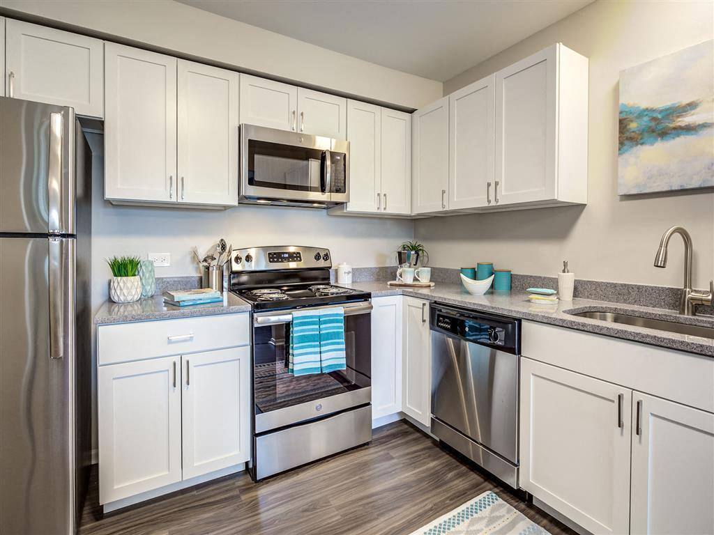 Apartment for rent at 909 E Golf Rd, Arlington Heights, IL 60005