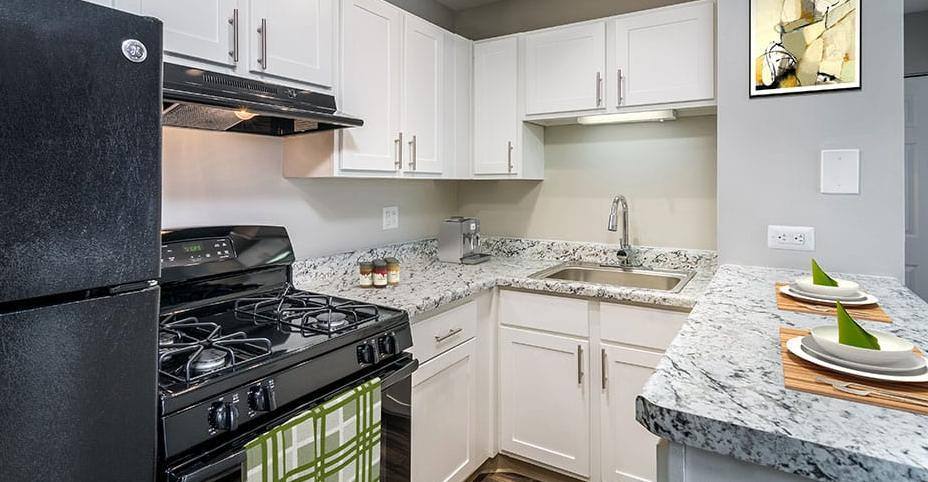 Apartment for rent at 36090 N Grand Oaks Court, Gurnee, IL 60031