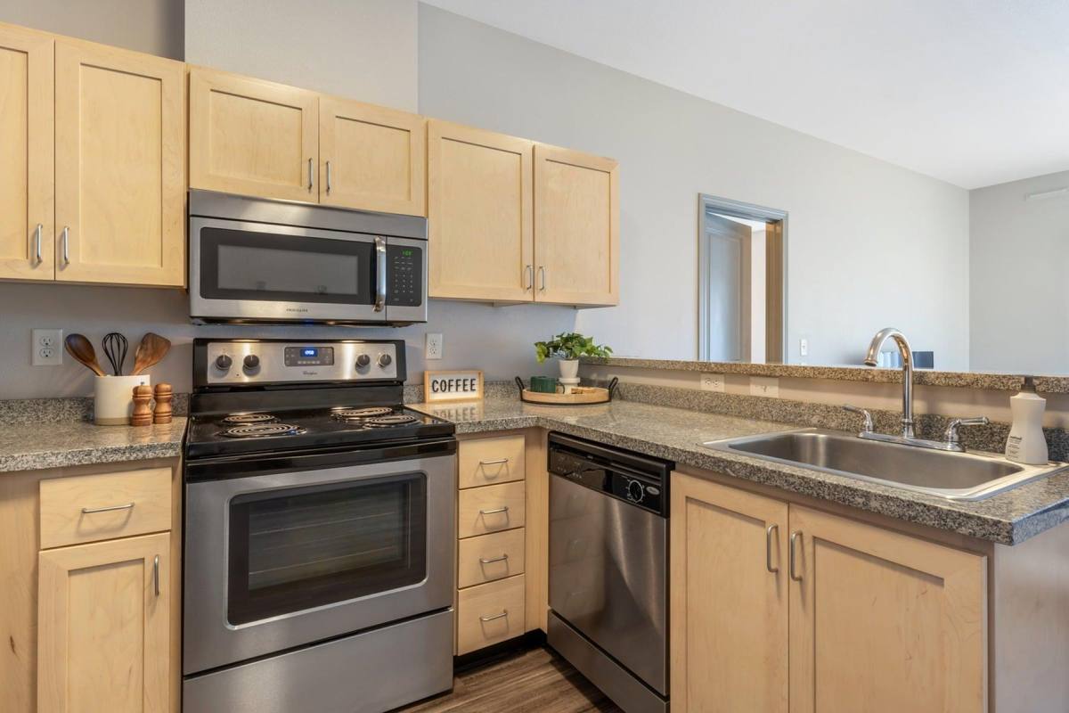 Apartment for rent at 275 S Garden Way, Eugene, OR 97401