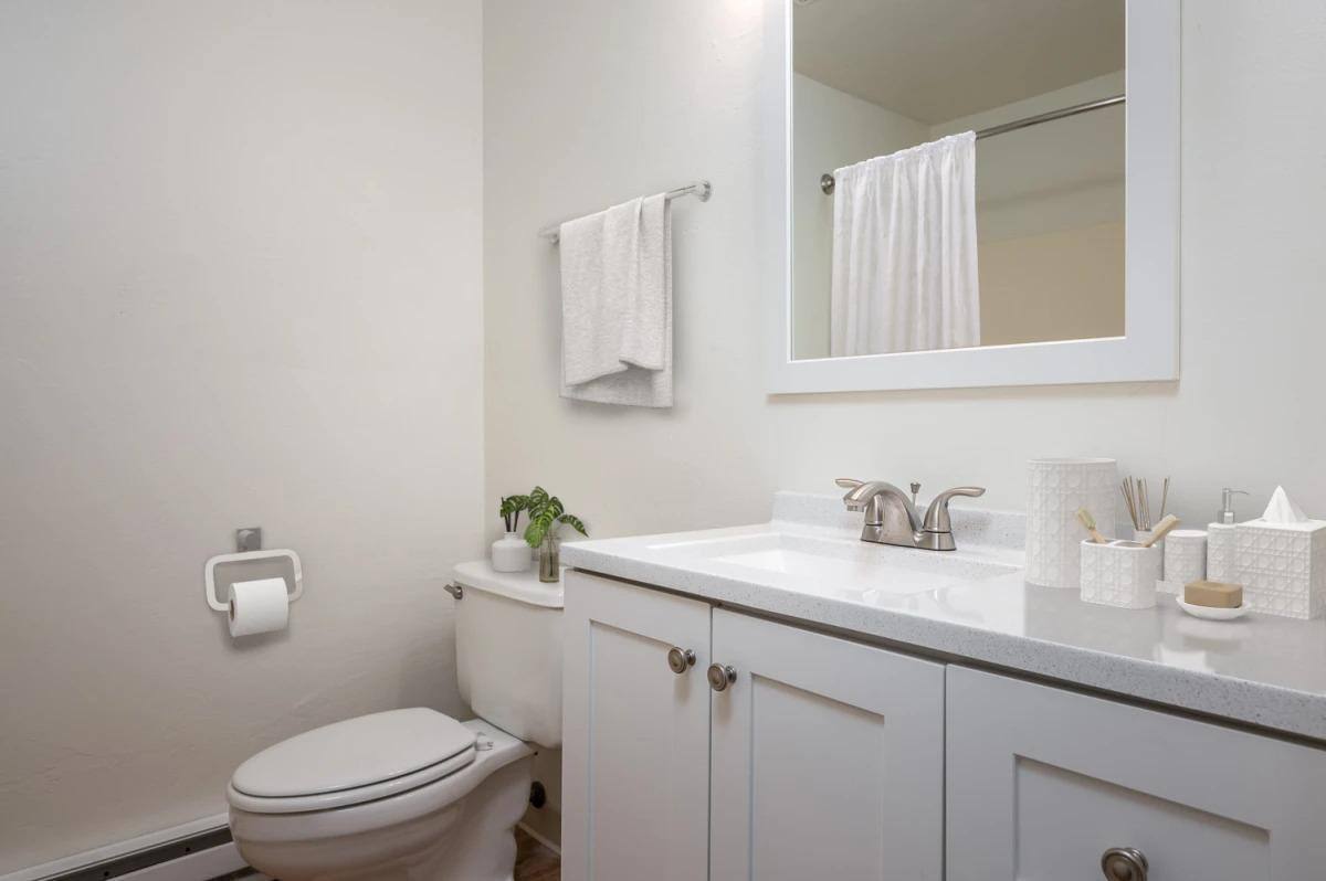 Apartment for rent at 847 Risley Ave, Gladstone, OR 97027