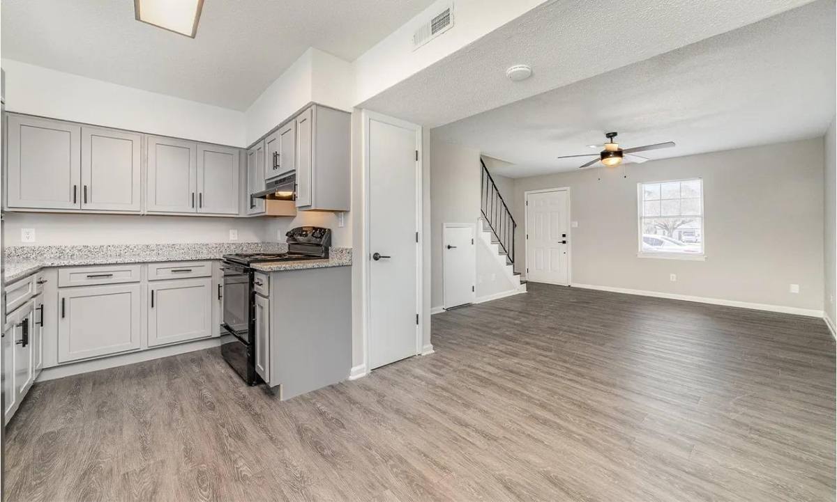 Townhouse for rent at Greenview Apartment Homes, 1613 Greenview Dr, Gastonia, NC 28054