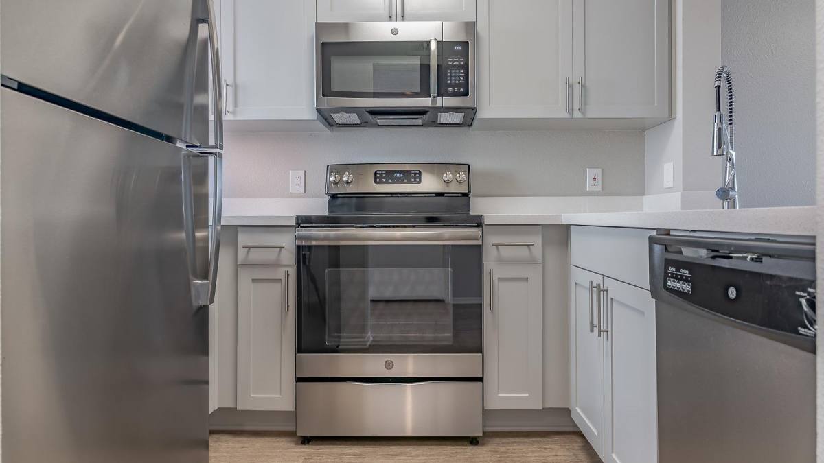 Apartment for rent at 141 W Wilshire Ave, Fullerton, CA 92832