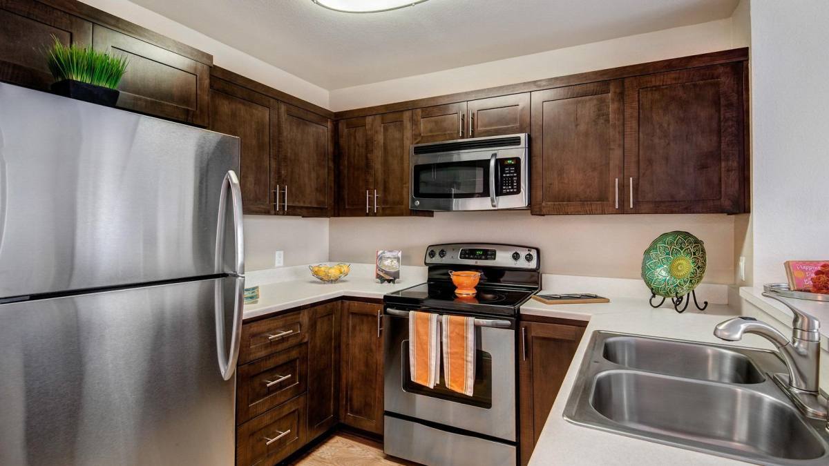 Apartment for rent at 141 W Wilshire Ave, Fullerton, CA 92832
