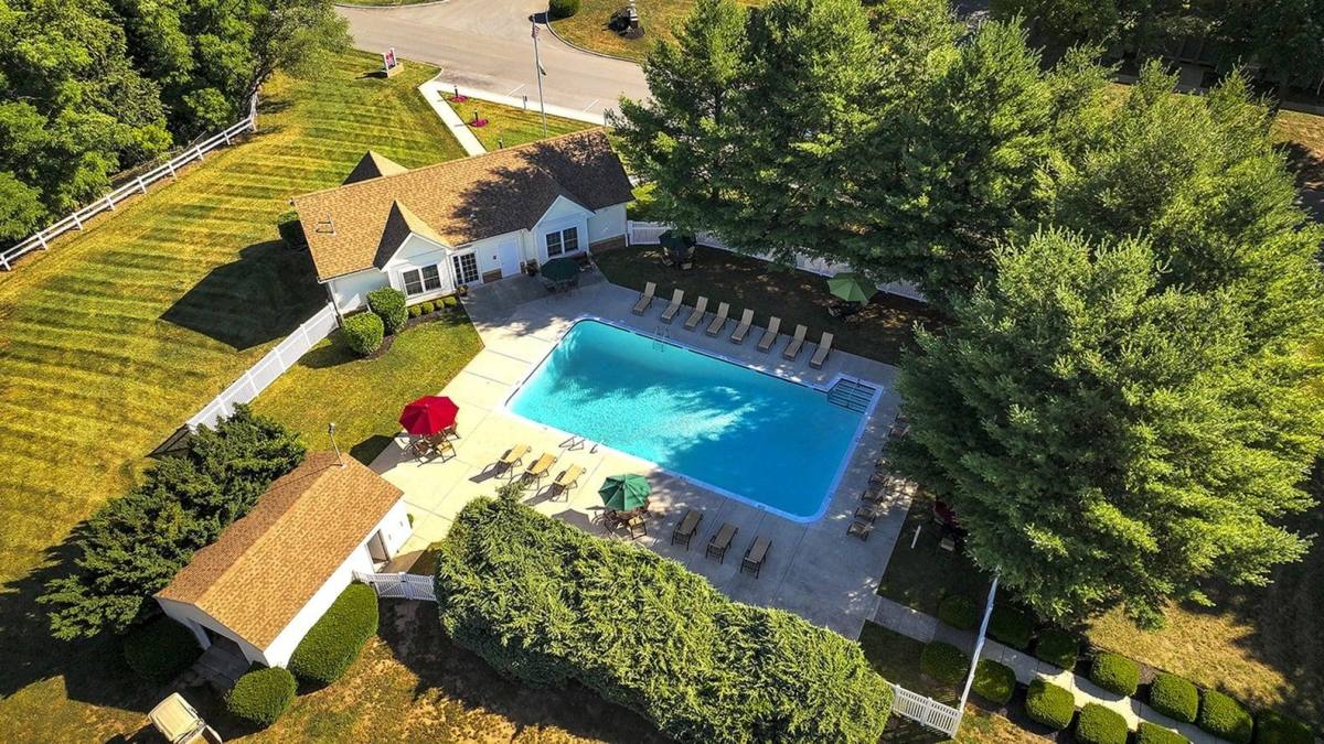 Apartment for rent at 10 Lexington Dr, Phoenixville, PA 19460