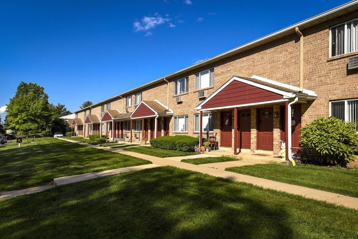 Apartment for rent at 10 Lexington Dr, Phoenixville, PA 19460