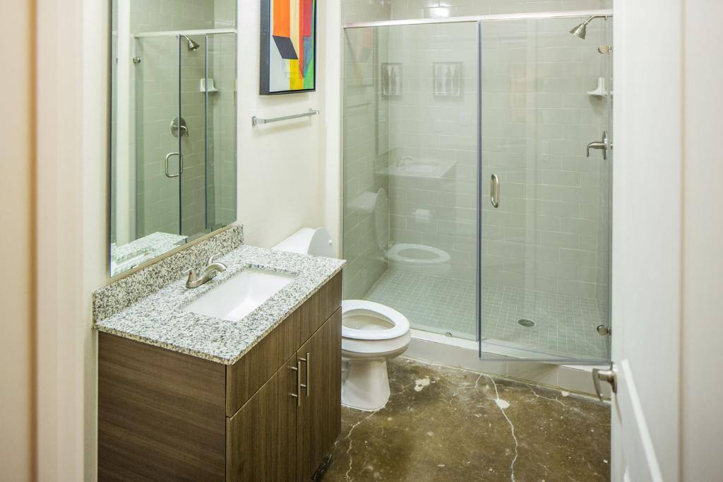 Apartment for rent at 801 W Vickery Blvd, Fort Worth, TX 76104