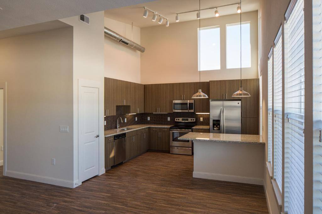 Apartment for rent at 801 W Vickery Blvd, Fort Worth, TX 76104