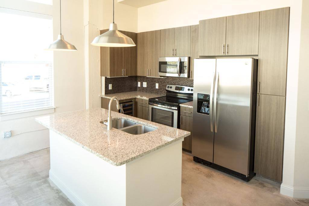 Apartment for rent at 801 W Vickery Blvd, Fort Worth, TX 76104