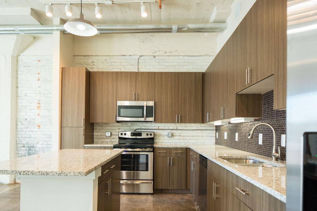Apartment for rent at 801 W Vickery Blvd, Fort Worth, TX 76104