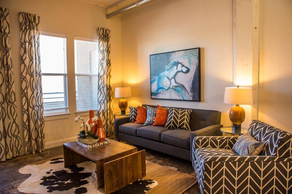 Apartment for rent at 801 W Vickery Blvd, Fort Worth, TX 76104