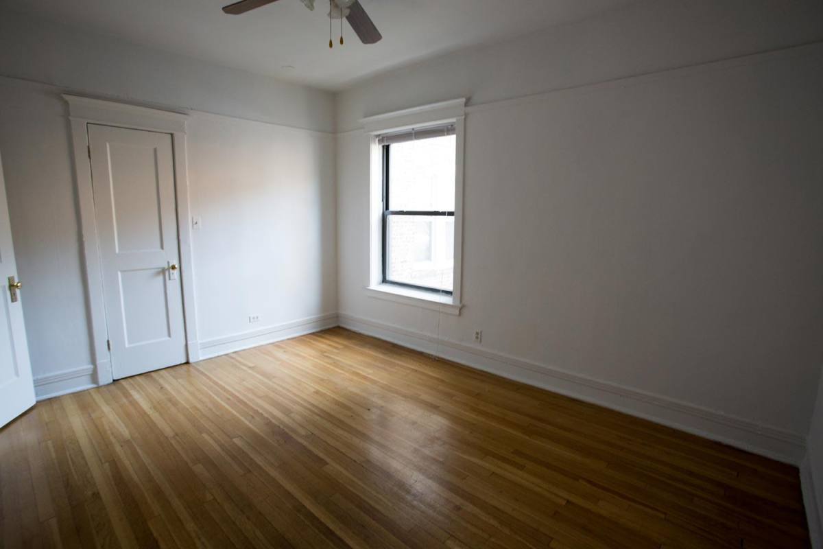Apartment for rent at 5237 S Kenwood Ave, Chicago, IL 60615
