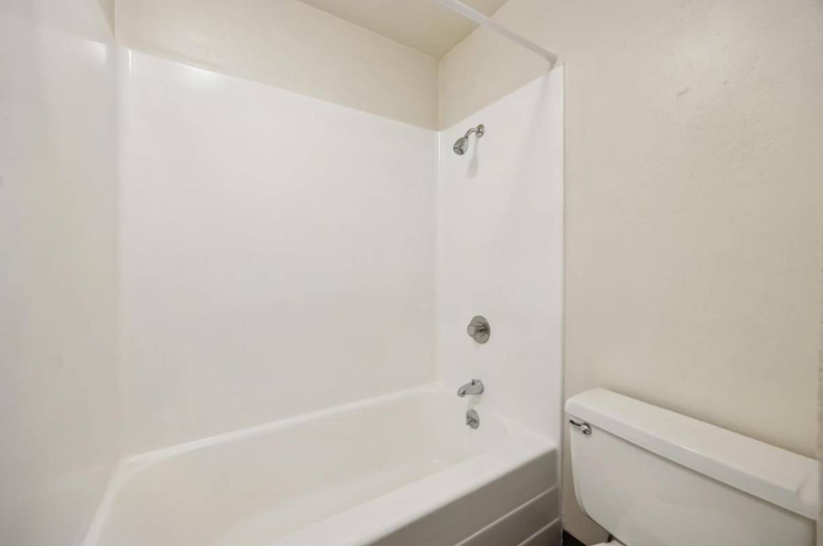 Apartment for rent at 694 Rural Ave S, Salem, OR 97302