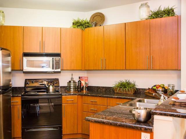 Apartment for rent at The Pointe at Warner Center, 6150 Canoga Ave, Woodland Hills, CA 91367