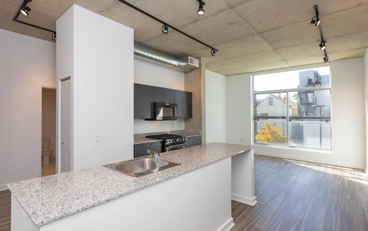 Apartment for rent at 1819 W Division St, Chicago, IL 60622